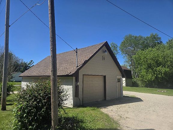 3rd image of 2328 Dam Rd