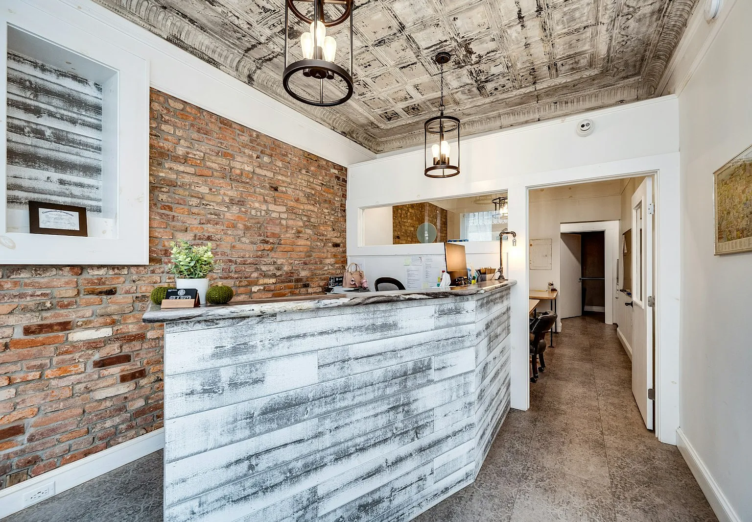 55 South 6th Street, Unit Commercial — Photo 1