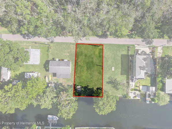 5492 Ramada St, Spring Hill, FL 34607