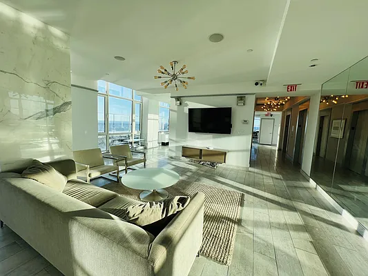 Rented by Living Quest Real Estate Inc. | media 51