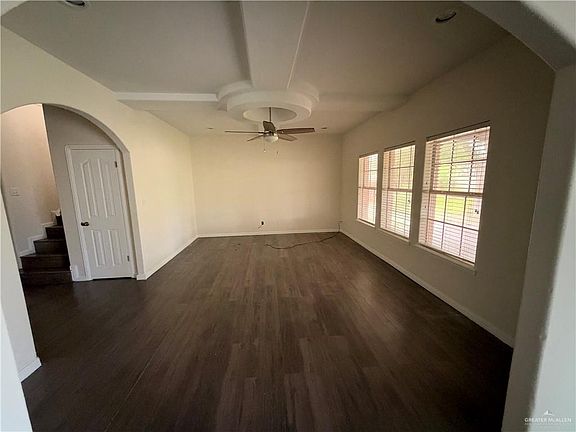3rd image of 3302 Santa Erica St