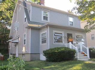 25 Palmyra St, Winthrop, MA 02152
