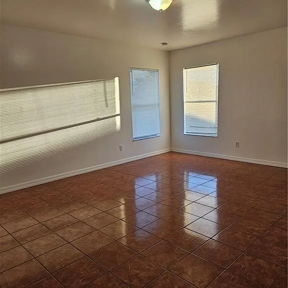 2511 Sunniland Blvd — Photo 6