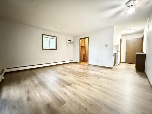 2500 Pheasant Ridge Trl #28, Madison, WI 53713