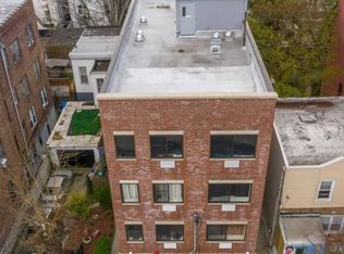 770 E 214th St, Bronx, NY 10467