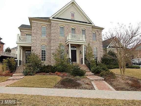 2nd image of 6100 Rosemont Cir