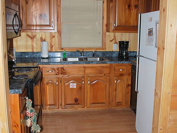5th image of 2229 Lones Branch Ln