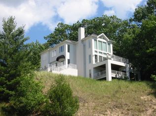17585 Mountain Plat Dr, Grand Haven, MI 49417