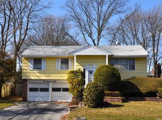 280 Broadway, Lawrence, NY 11559