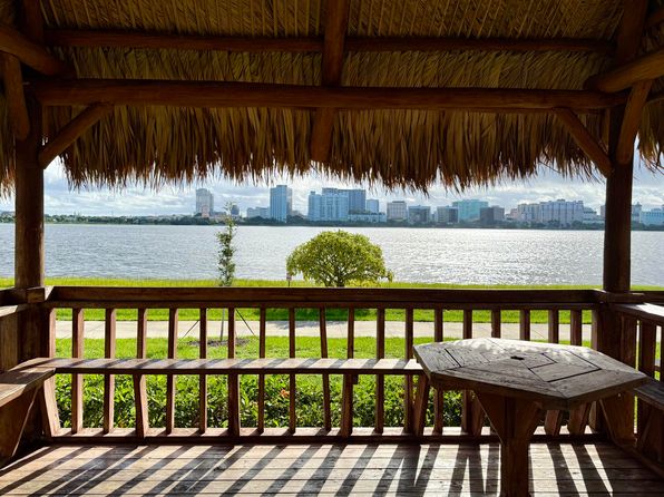 728 Executive Center Dr APT 22