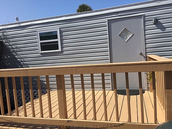4th image of 131 Cocoa Palms Ave