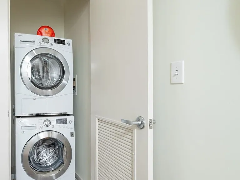 Washer/Dryer
