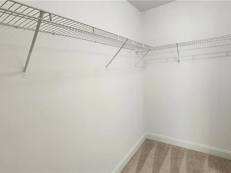 3249 Brockenhurst Dr — Photo 22