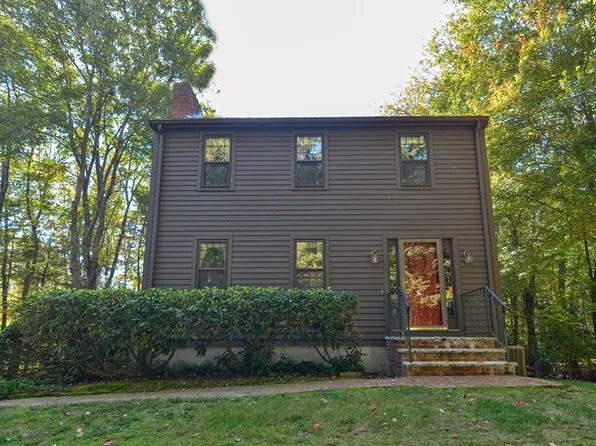 10 Walter Dr, Raynham, MA 02767