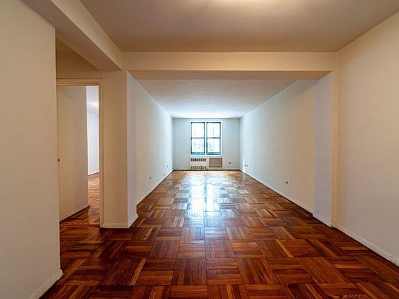 4th image of 55 Orchard St #12080