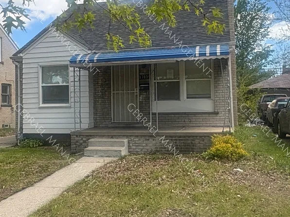 17690 Hoover St, Detroit, MI 48205