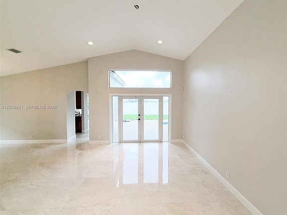 4th image of 1212 Falls Blvd