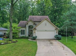 964 Garford Ave, Elyria, OH 44035