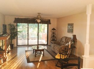 985 Conestoga Dr, Ballwin, MO 63021