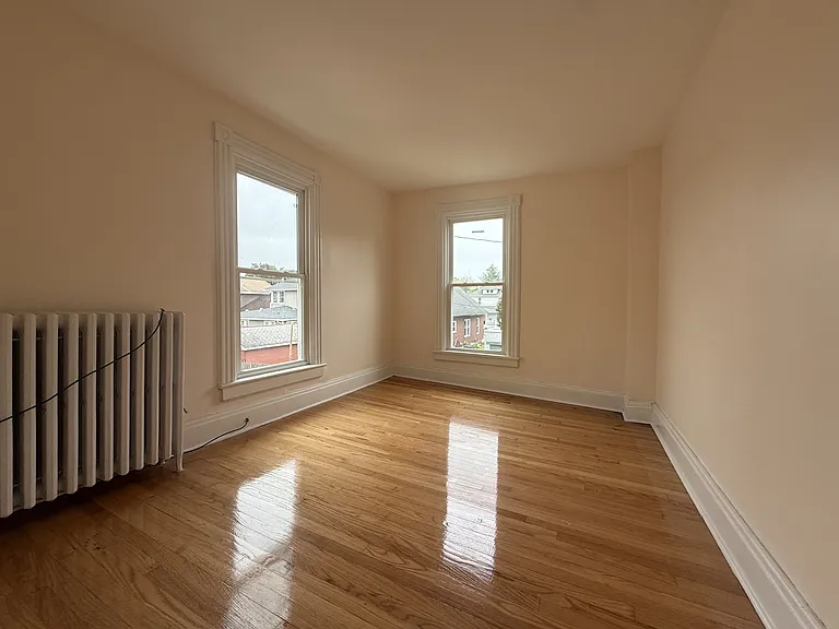 604 Park Ave — Photo 14