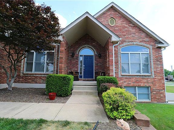 5th image of 1301 NE Piedmont Dr