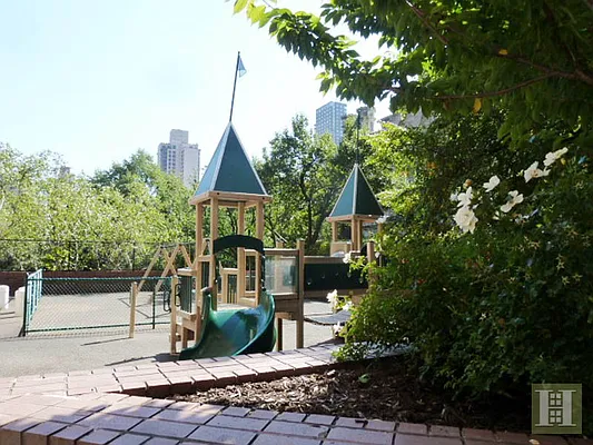 Rented by Halstead Real Estate | media 17