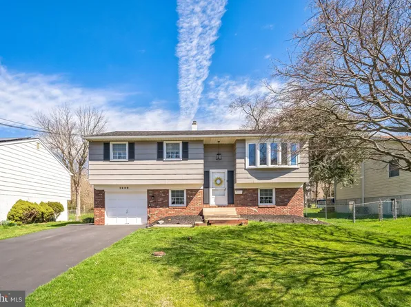 1259 Whittier Ave, Bensalem, PA 19020