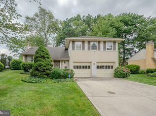 2406 Larchwood Rd, Wilmington, DE 19810