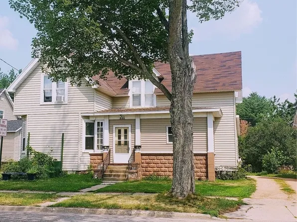111 Pier St, Merrill, WI 54452