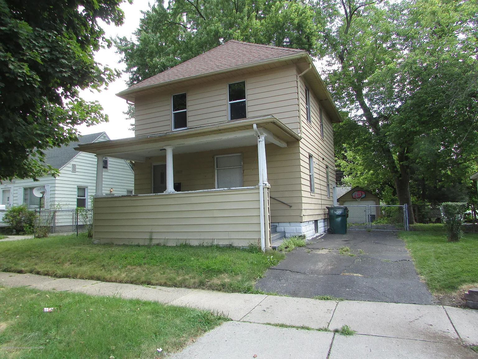 1819 Pattengill Ave photo 1