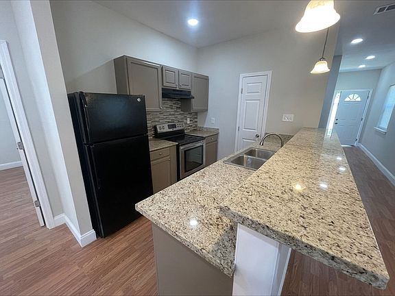 3rd image of 1621 Lafreniere St