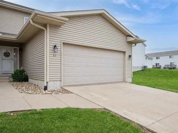 85 Woodstone Ln SW, Cedar Rapids, IA 52404
