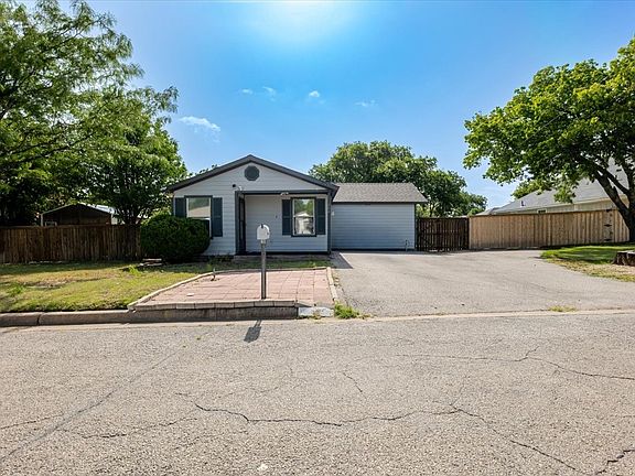 2nd image of 308 Hallvale Dr