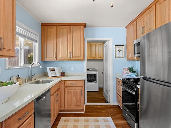 3rd image of 167 El Bonito Way