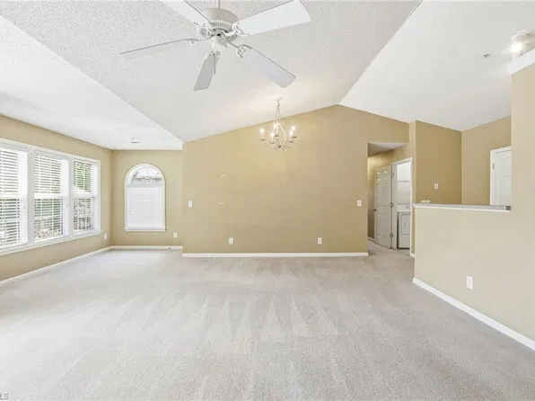 734 Scholastic Ct, Winston Salem, NC 27106