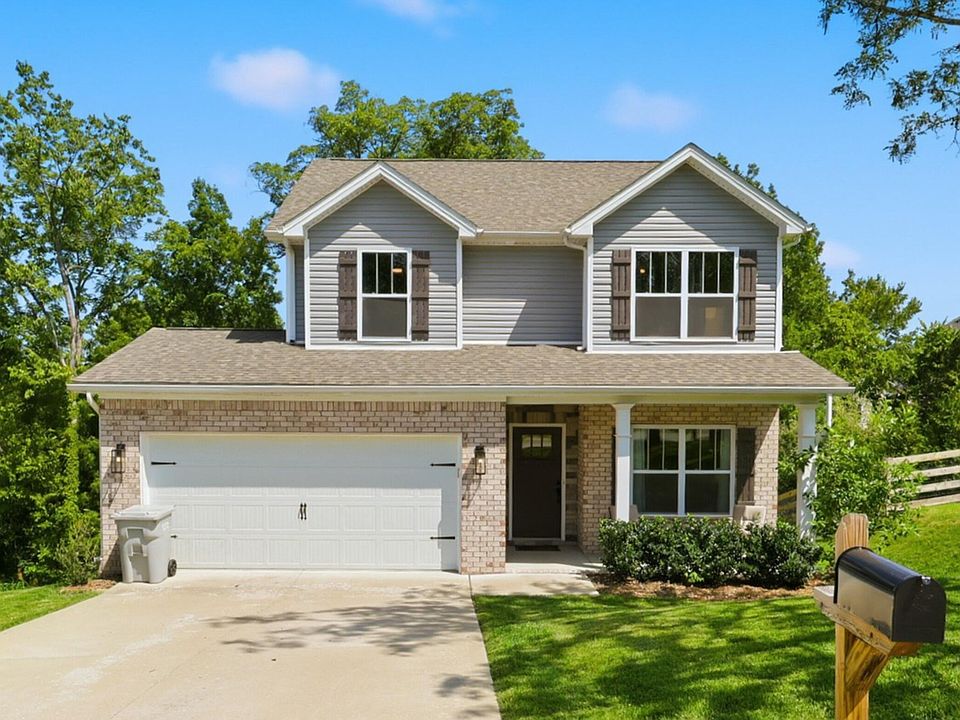1st image of 120 Blackberry Ridge Ct