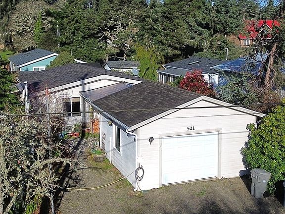 3rd image of 521 N Hoquiam Street