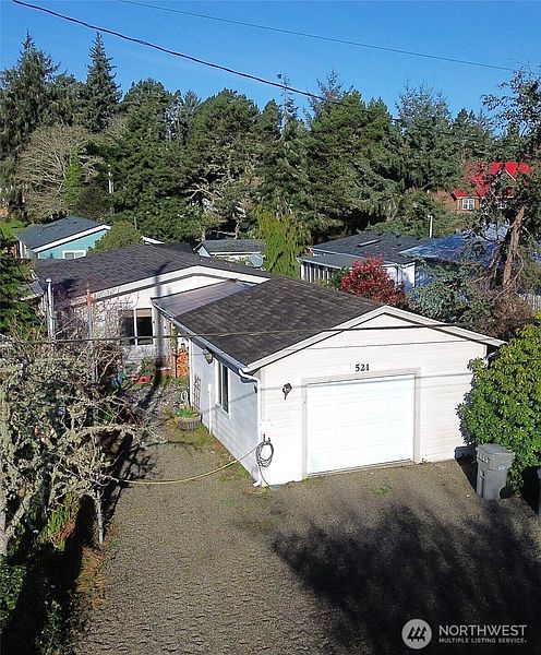 3rd image of 521 N Hoquiam Street