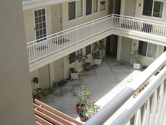 2nd image of 21 E Thornton Ave APT 14