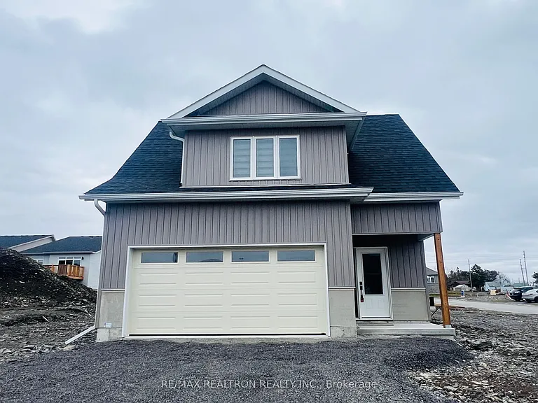 9 Summit Cres — Photo 1
