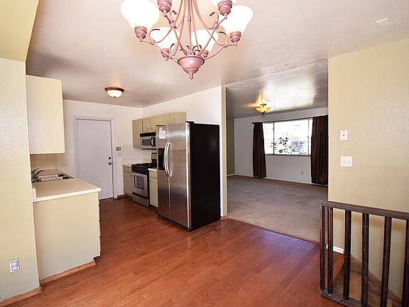 5th image of 3105 Greenbriar Ave