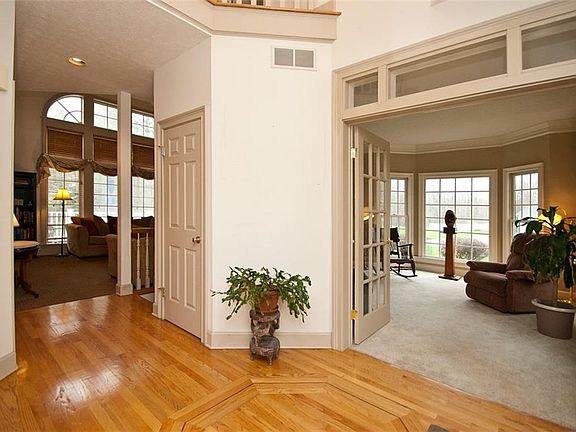 4th image of 3429 Woodlands Cir