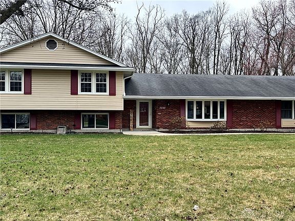 3rd image of 7727 Eagle Creek Dr