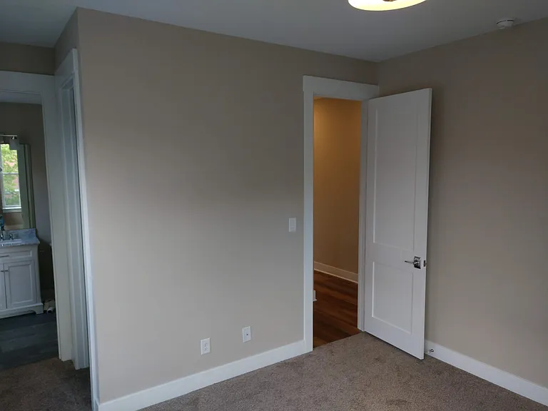 25 S Plum St #3 — Photo 8