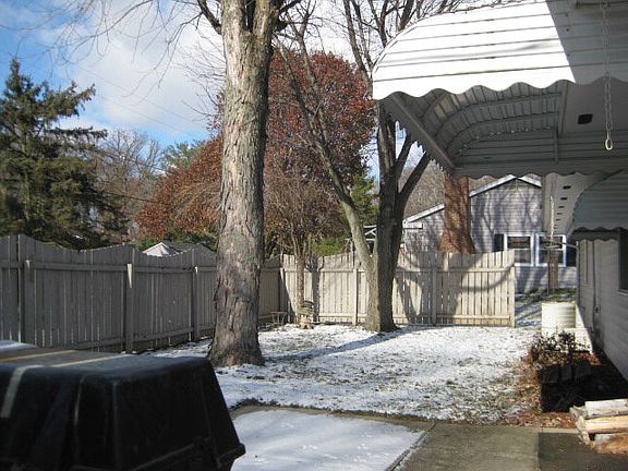 4th image of 651 Brightwood Dr
