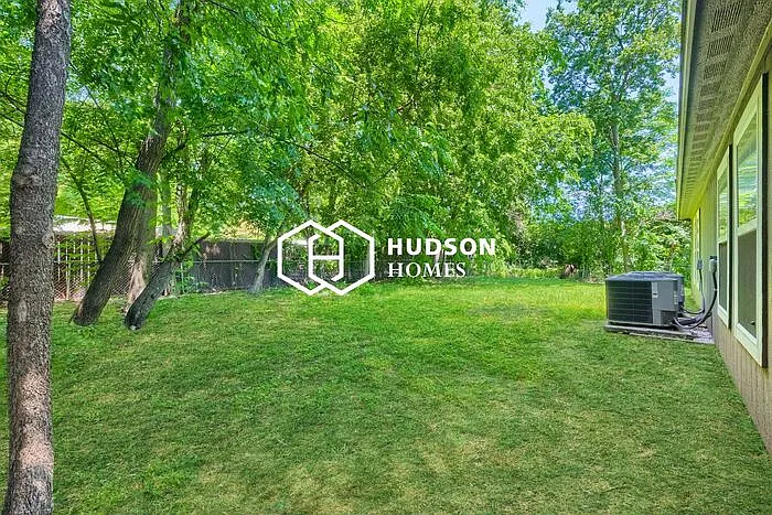 705 Henderson St #A — Photo 12