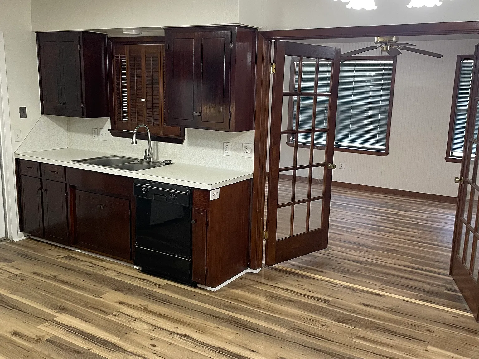3 bed, 1480 sqft, $1,800 — Photo 2