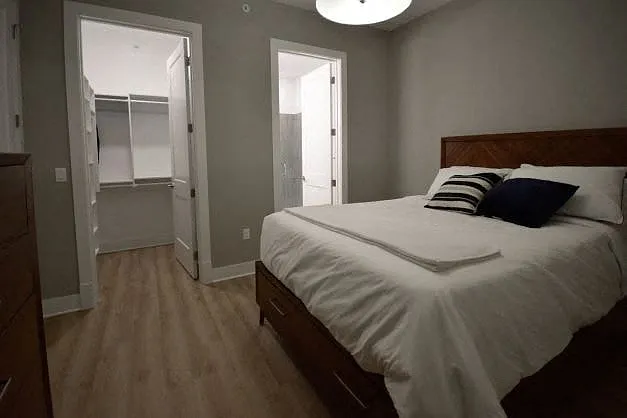 Cedar Valley Luxury Apartments — Photo 41