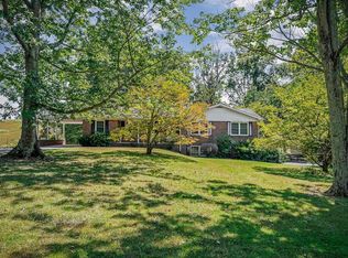 5036 Pendergrass Rd, Byrdstown, TN 38549