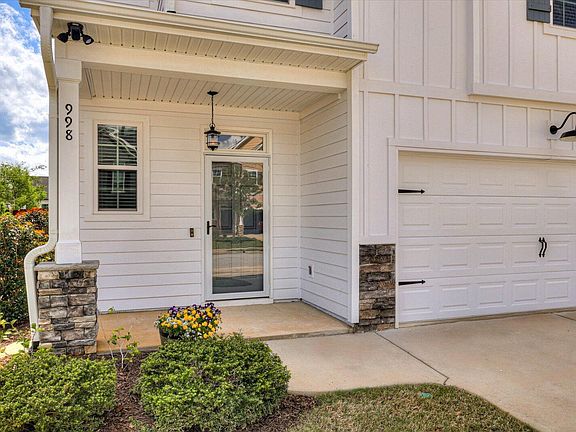 3rd image of 998 Glenhaven Drive